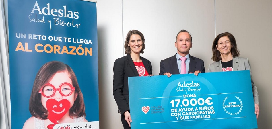 Adeslas entrega 17.000 euros a la Fundación Menudos Corazones